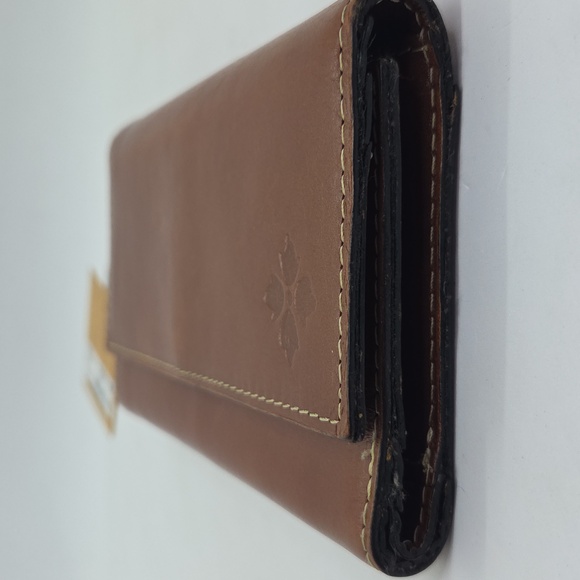 Patricia Nash Terresa Tan Leather Wallet - Picture 12 of 16
